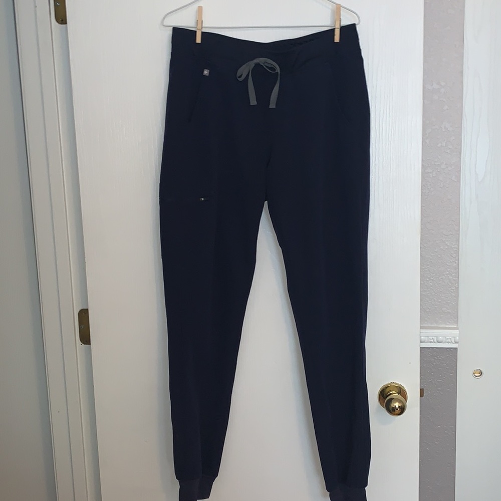 Figs navy Zamora jogger scrub size medium tall